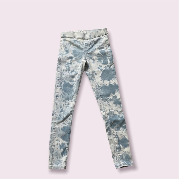Bundle of 2 SO Girls Pull on Blue Light Acid Wash & Dark washed Blue Jeggings - Picture 6 of 10